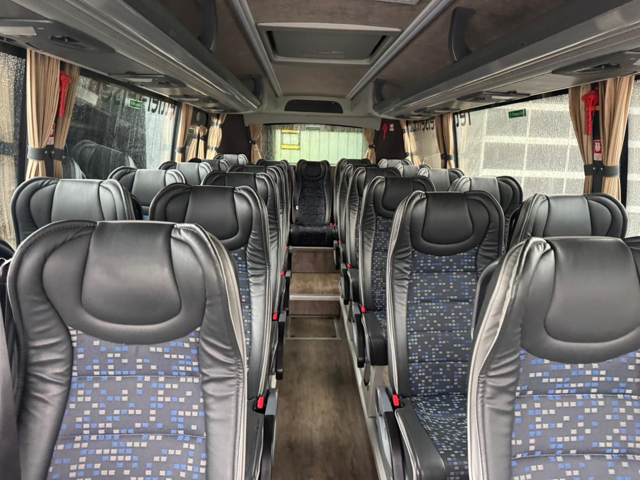 Iveco Atomic AN21 (wenig Km*7.2t) Rosero/ Rapido - Xe bus mini, Xe van chở khách: hình 4 Iveco Atomic AN21 (wenig Km*7.2t) Rosero/ Rapido - Xe bus mini, Xe van chở khách: hình 4