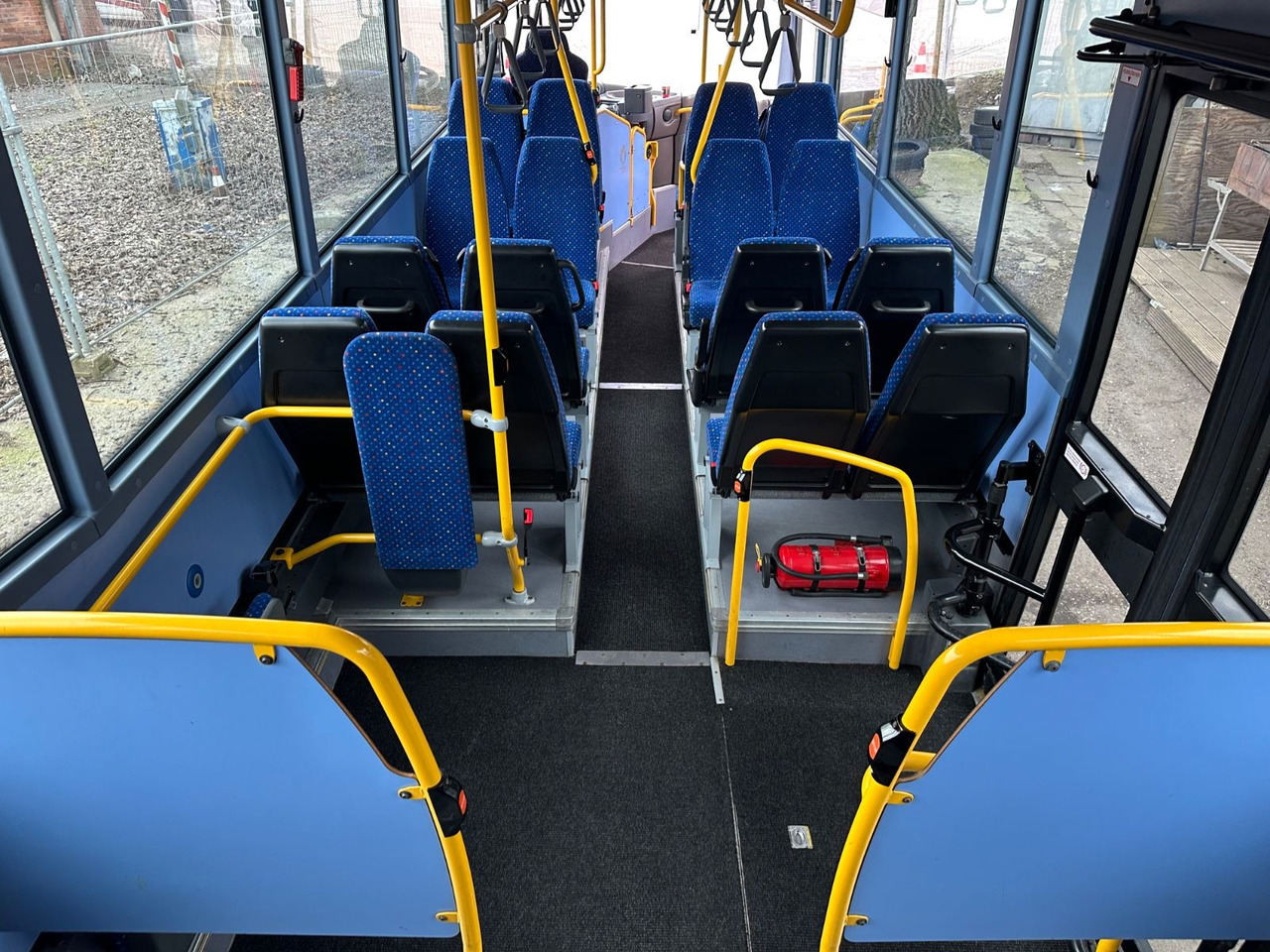 Xe bus đô thị Iveco Irisbus Crossway LE SFR 162 *AC*100 km/h*Schalt Iveco Irisbus Crossway LE SFR 162 *AC*100 km/h*Schalt: hình 16 Xe bus đô thị Iveco Irisbus Crossway LE SFR 162 *AC*100 km/h*Schalt Iveco Irisbus Crossway LE SFR 162 *AC*100 km/h*Schalt: hình 16