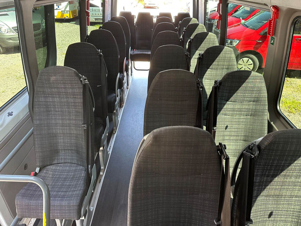 Mercedes-Benz Sprinter 516 CDi 45LL (DE*Klima*23 Sitze) - Xe bus mini, Xe van chở khách: hình 4 Mercedes-Benz Sprinter 516 CDi 45LL (DE*Klima*23 Sitze) - Xe bus mini, Xe van chở khách: hình 4