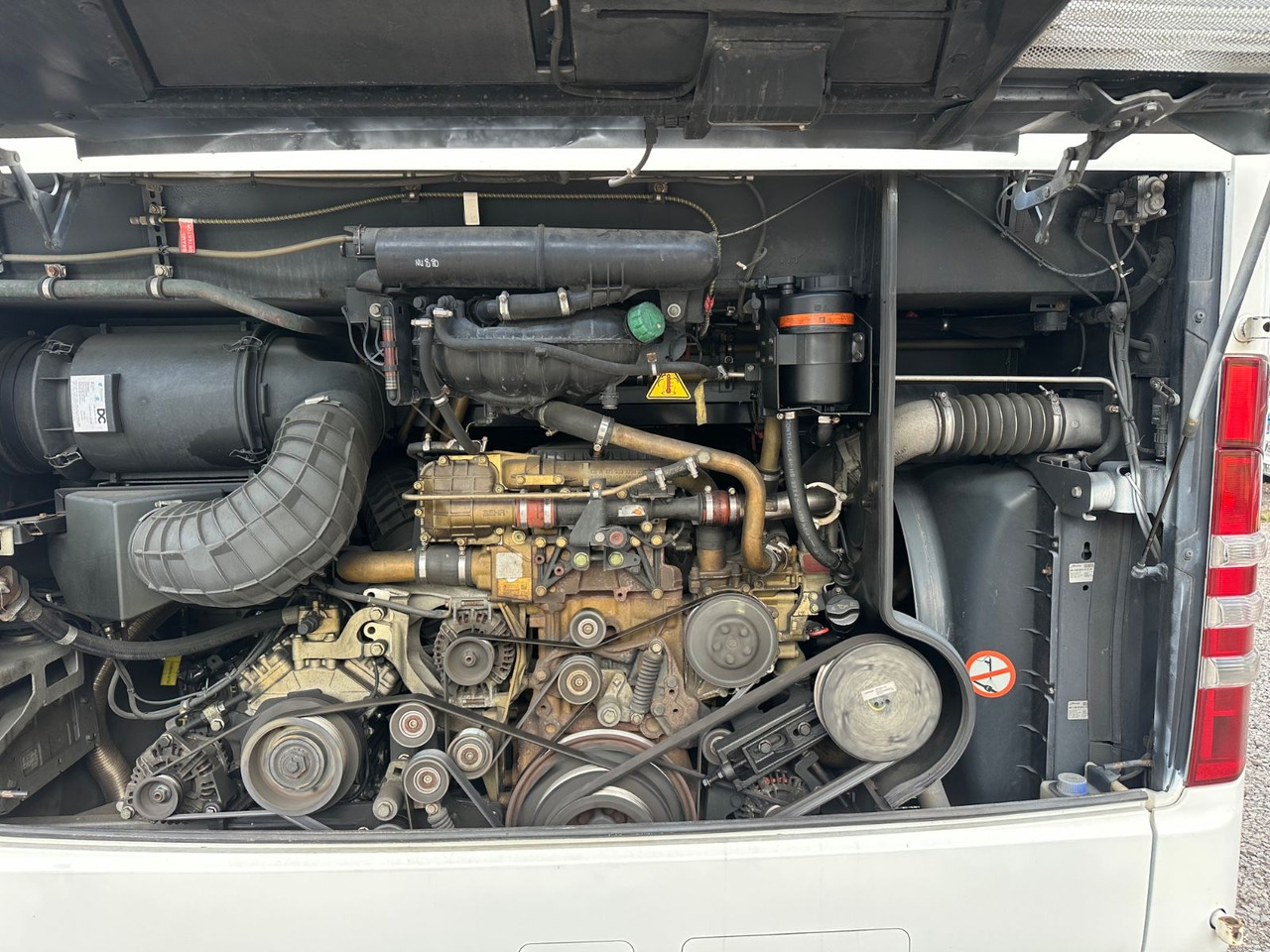 Mercedes-Benz Travego O580 16 RHD-M (LuxLine*Euro 6*TOP*DE) - Xe đò: hình 5 Mercedes-Benz Travego O580 16 RHD-M (LuxLine*Euro 6*TOP*DE) - Xe đò: hình 5