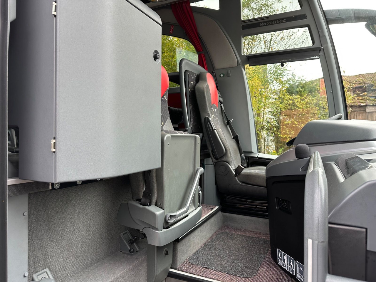 Mercedes-Benz Travego O580 16 RHD-M (LuxLine*TOP*DE) - Xe đò: hình 4 Mercedes-Benz Travego O580 16 RHD-M (LuxLine*TOP*DE) - Xe đò: hình 4