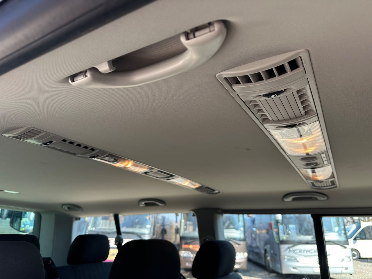 Xe van chở khách mới Volkswagen T6 Caravelle (Klima Vorne + Hinten): hình 10