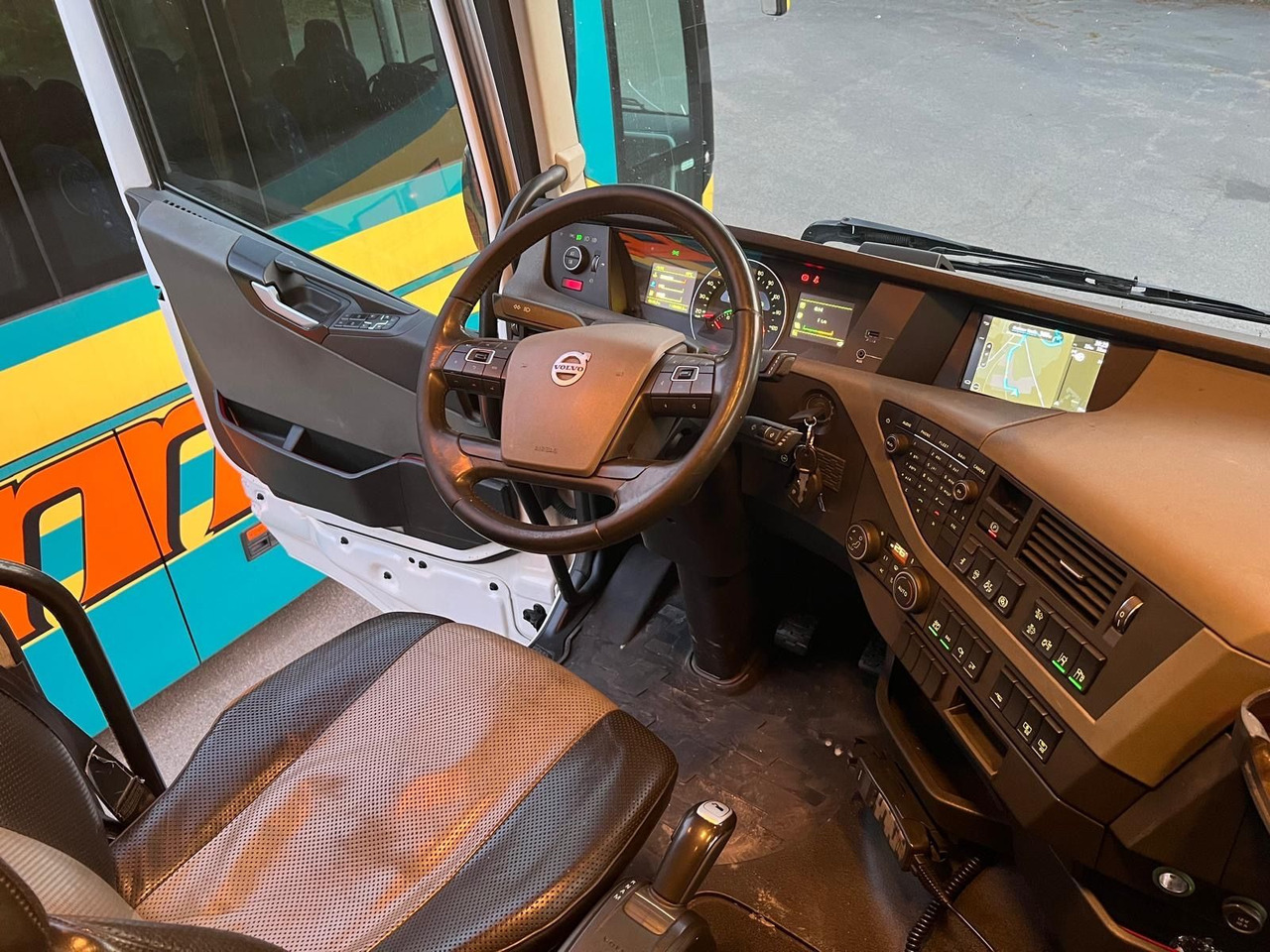 Volvo FH 460 Klima*4x2*Retarder - Xe đầu kéo: hình 3 Volvo FH 460 Klima*4x2*Retarder - Xe đầu kéo: hình 3